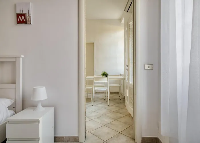 Domusmi Fioravanti * ميلان