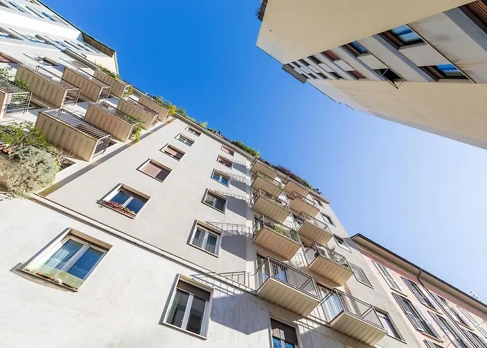 Designer Between Brera And Arco *