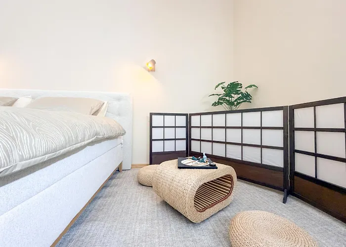Japanese Luxury Retreat - Dyson - 2 - Zara Lejlighed *