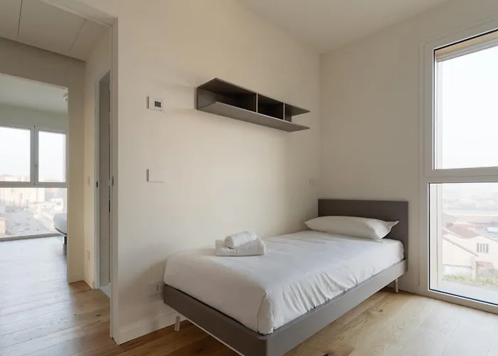 Daire Guesthost - Modern Terrace Flat Lambrate *