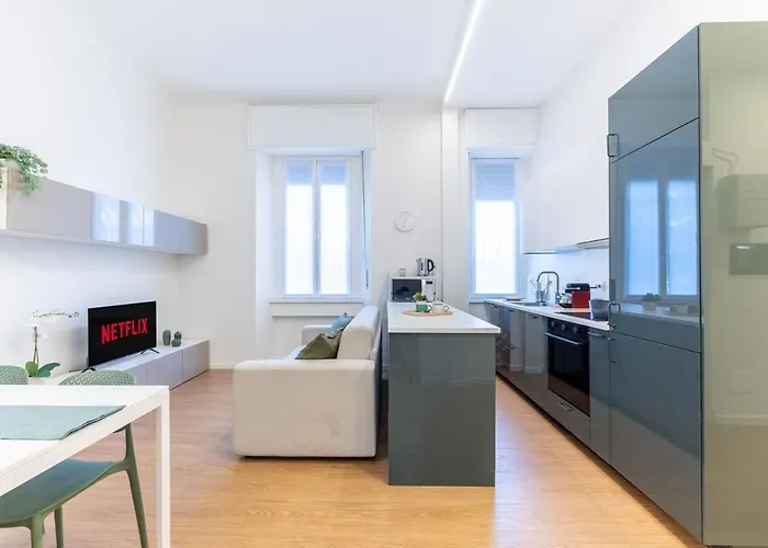 Linate-duomo - With Private Garden *