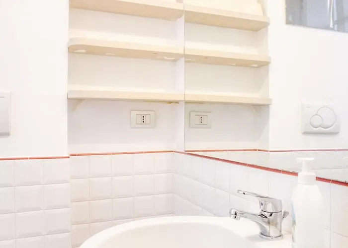 Duomo Charming Maison With Private Terrace - A Unique Milanese Experience