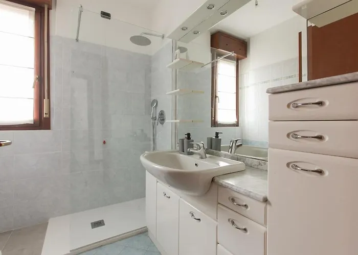 La Casa Di Marco - Luminoso A 2 Minuti Dalla Metro דירה