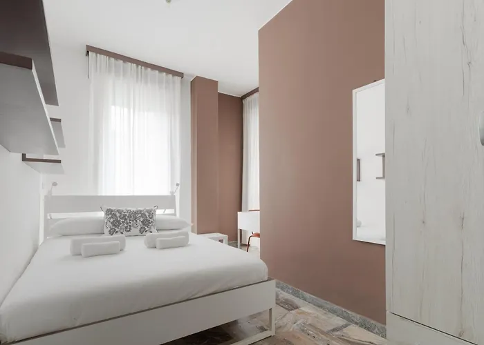 Guesthost - Porta Romana Balcony Flat דירה מילאנו