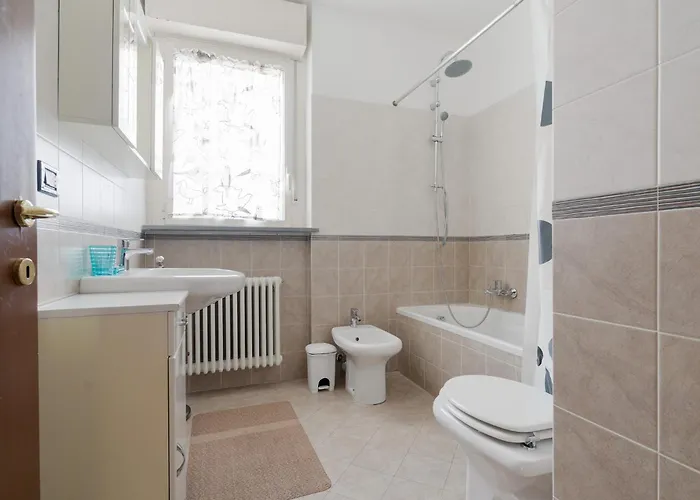 Guesthost - Rogoredo Cozy Flat With Garden * Milán