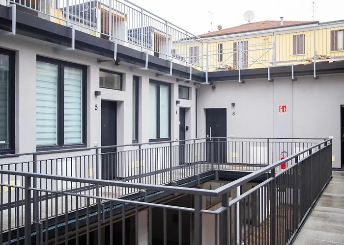 Stylish 1br Near Apartmán Milán