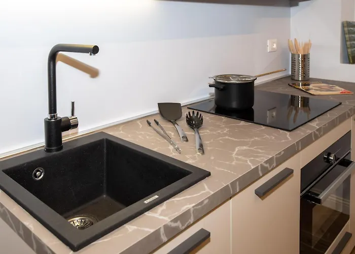 Moscova Living Experience - 2 Bedroom Mediolan