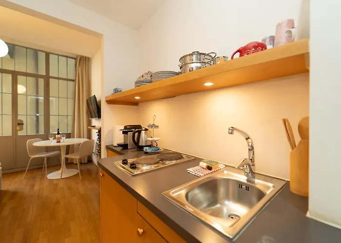 Atelier In Piazza Castello With Private Terrace Μιλάνο