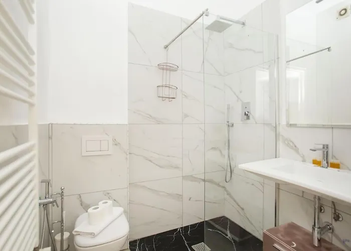 Stayeasy Correggio - Milanese Style - Area Apartman