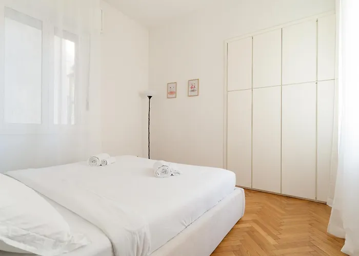 Missori Via Torino Trilocale Nel Cuore Di Milan