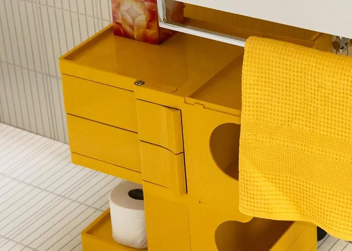 Designer In Center Milano