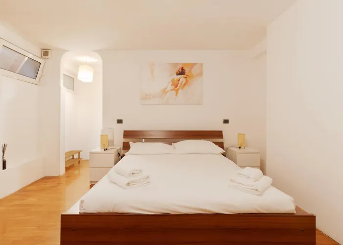 Guesthost - On Two Levels