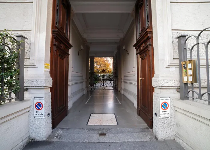 Duomo-bocconi-navigli Area, Elegant & Peaceful Retreat Milaan