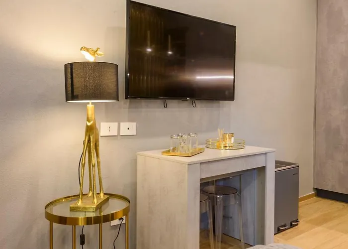 Urban Loft Caracciolo74 Metro M5 - Comfort, Style شقة ميلان