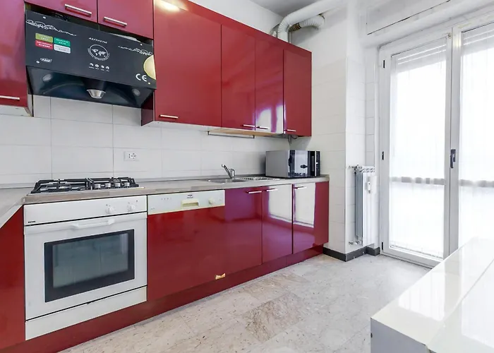New Near Station 3 Bedroom Milano