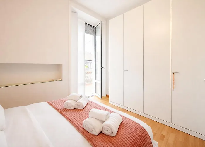 Apartmán Elegant 3br 15 Min Walk To The Duomo, 2 Min To Sempione Milán