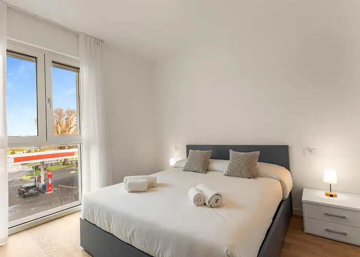 Bilocale Con Terrazzo Vicino M1 - San Siro * Milán