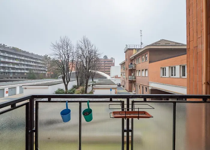 I Host - Nazario Sauro 14 *