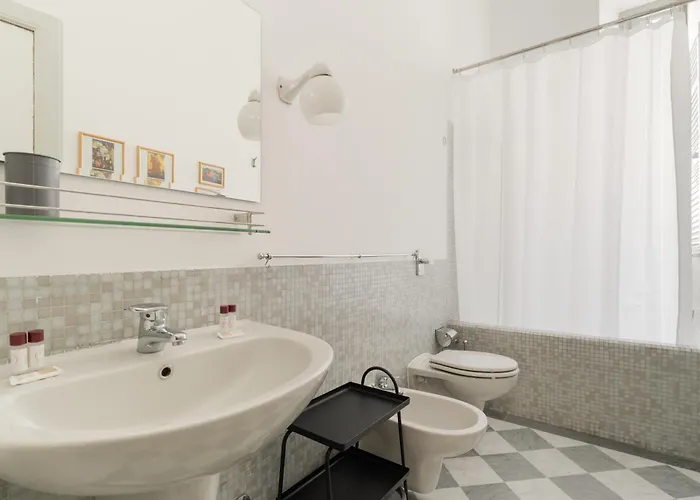 Guesthost - Cozy Terrace Pagano M1 Lägenhet