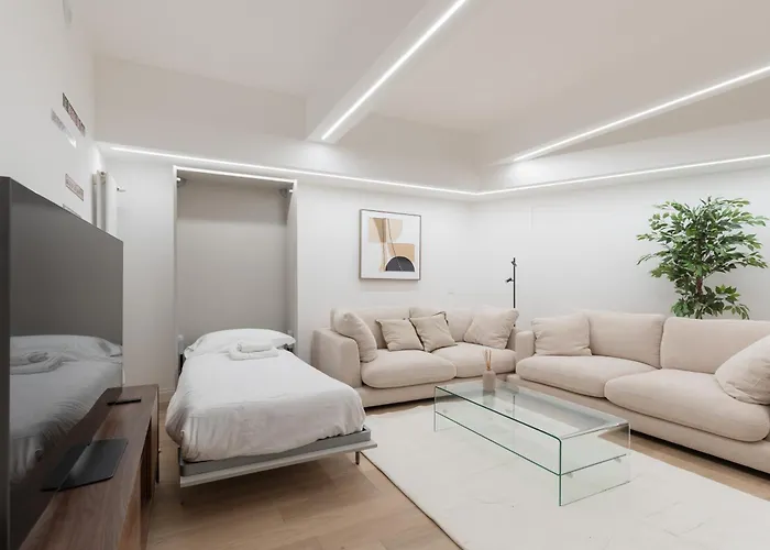 Guesthost - Luxury De Angeli, *