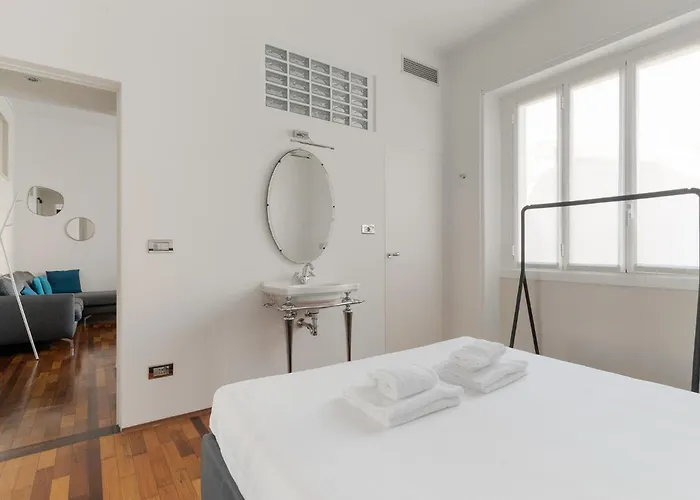 Guesthost - Cairoli Cozy Milánó