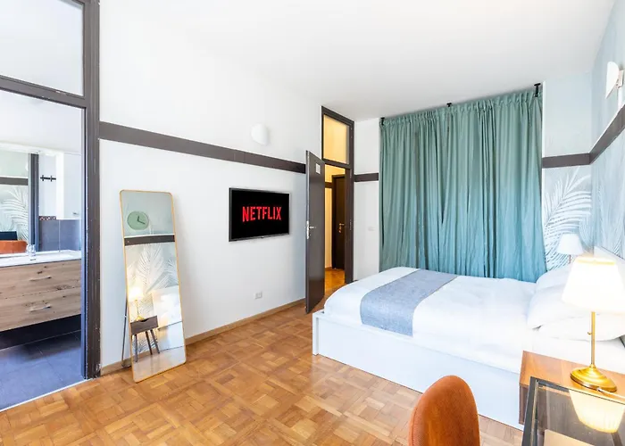 Apartment Duomo 5 Min Walk - 2 Bedrooms With Netflix, Wifi