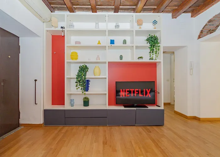 2 Bdr Flat - Direct Tram 15 Min Duomo 公寓