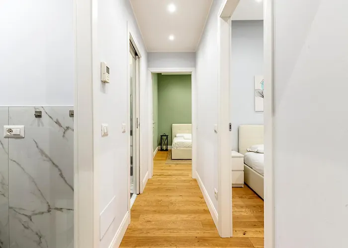 Plinio 33 Apartament
