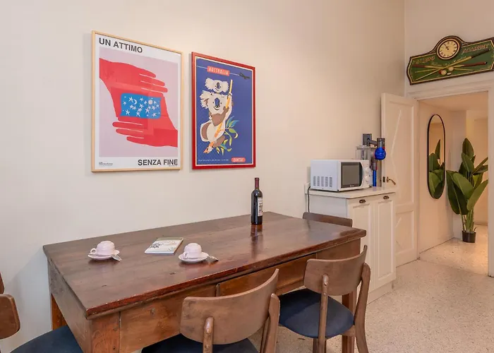 Daire Three-room Flat With Balcony In Porta Romana