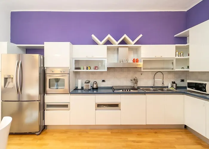 Three-room In The Heart Of Apartament Mediolan