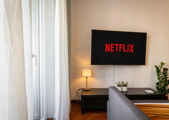 Centrale-duomo 10min - Spacious App - Sleeps 4 Apartman *