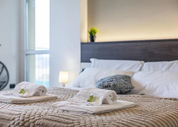 Santa Giulia Bright With 2 Terraces דירה מילאנו