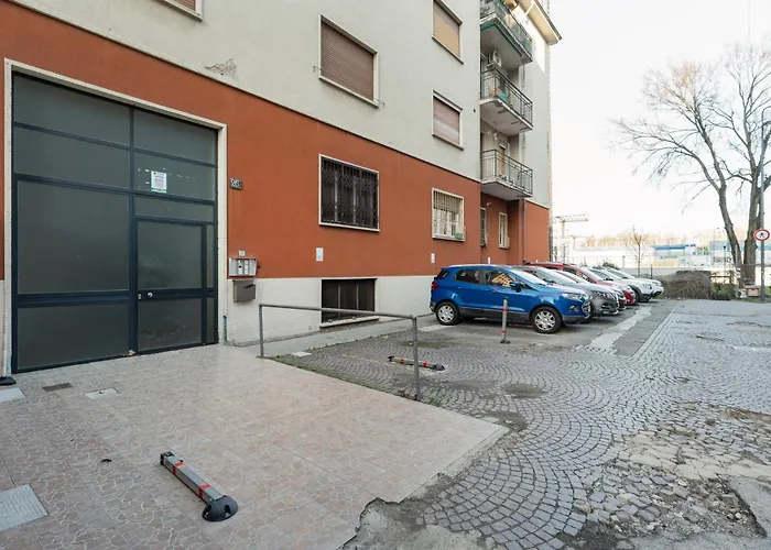 Appartement Guesthost - Stylish Forlanini M4 Milaan