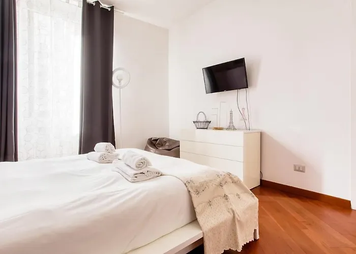 Easylife - - Campionesi 3 - Porta Romana