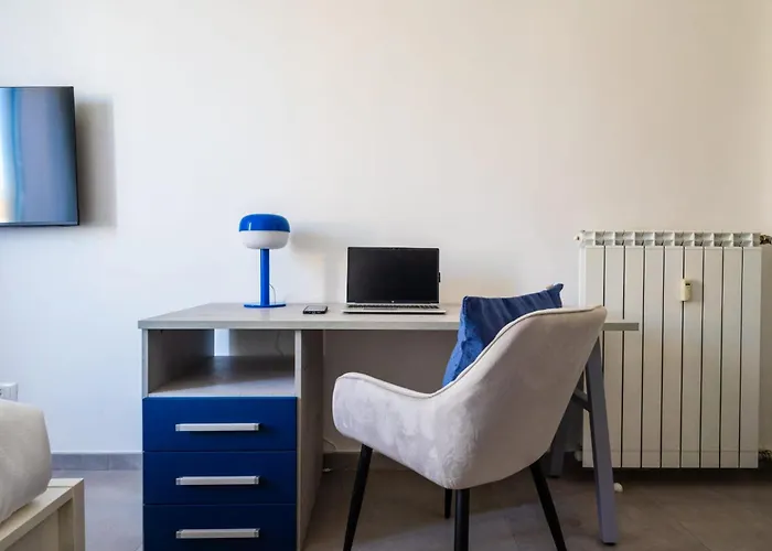 Bocconi - Modern 2br Near Navigli Apartmán