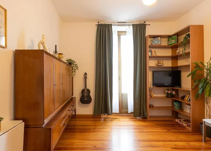 Vintage Chic Flat Steps From Fiera & Wi-fi Lägenhet Milano