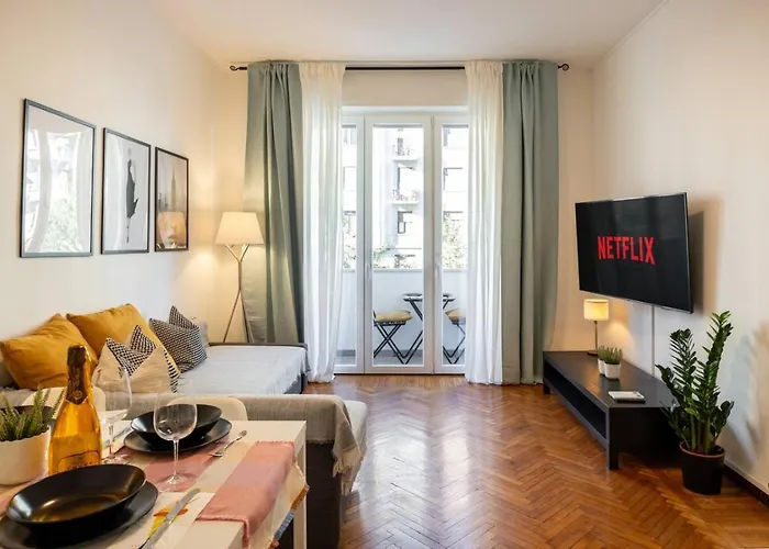 Apartman Centrale-duomo 10min - Spacious App - Sleeps 4