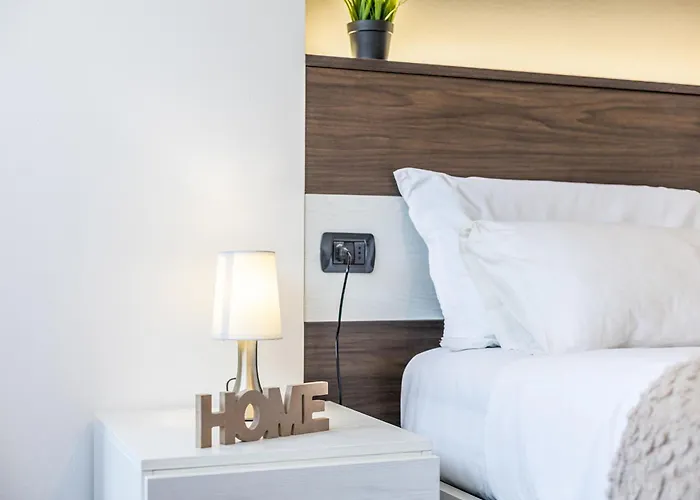 Santa Giulia Bright With 2 Terraces דירה