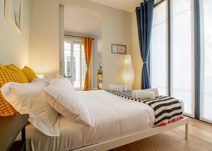Private Parking In Chinatown - Bright Pearl Apartmán Milán