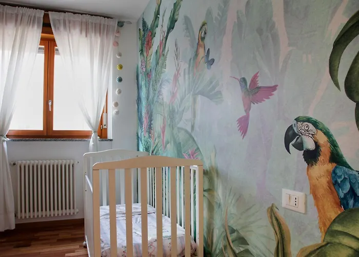 Apartment Elegante - 2 Camere, 2 Bagni, Garage E Balcone