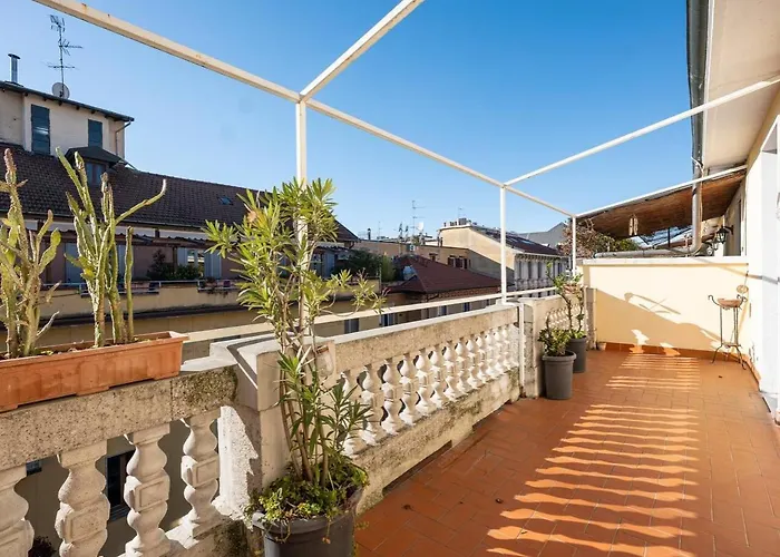 Elegant 3br 15 Min Walk To The Duomo, 2 Min To Sempione * Milán