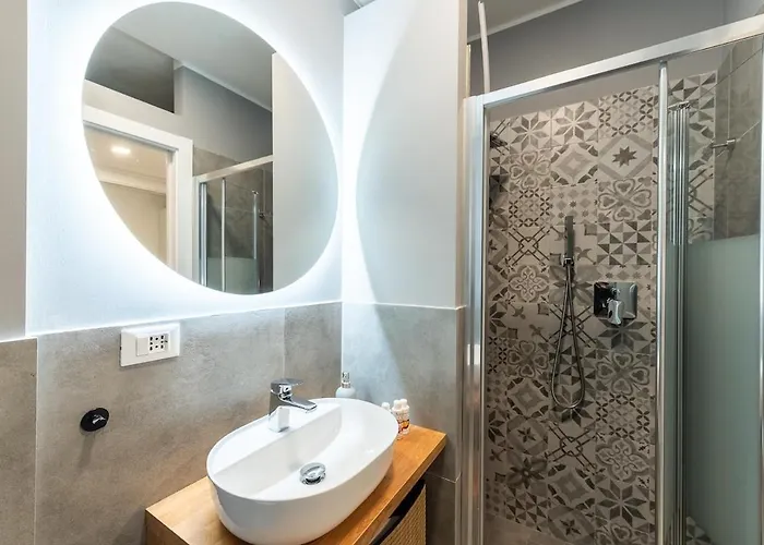 Design - Navigli & Darsena At 2 Min Милан