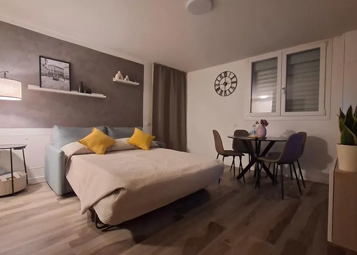 Bright With Terrace And Free Parking Appartamento