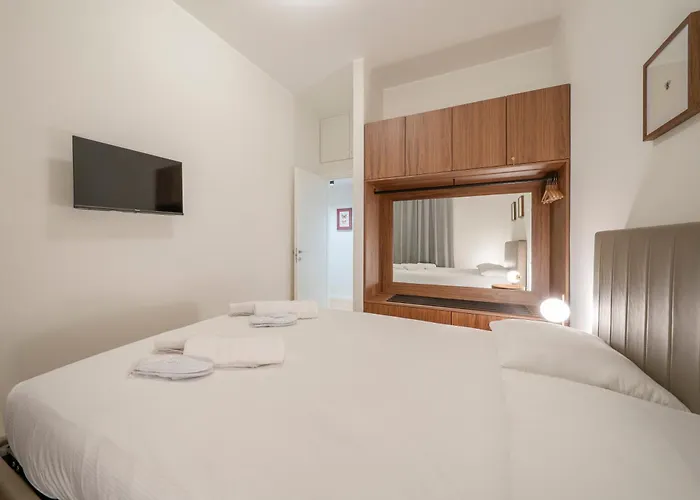 Tantardini House Near Navigli-bocconi Apartment *