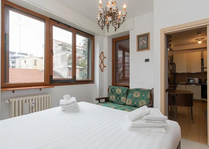 Daire I-host 2br With Balcony Porta Romana Milano