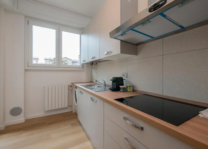 Luminoso E Moderno Vicino Metro Apartmán *