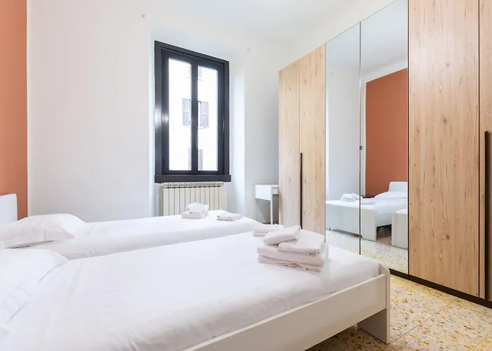 I-host Spacious 2br Near Center Lägenhet Milano