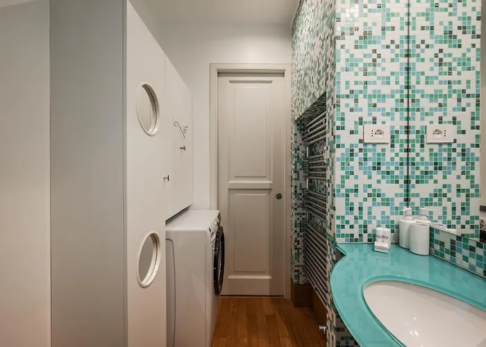 The Aura - Porta Romana Apartmán *