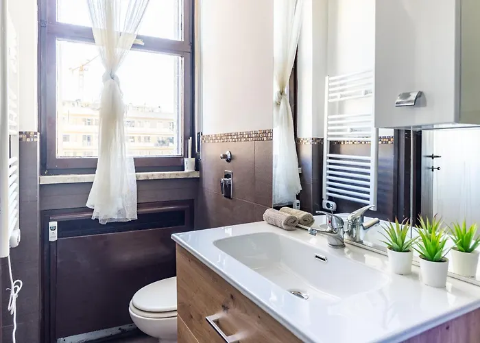 Duomo 5 Min Walk - 2 Bedrooms With Netflix, Wifi Lejlighed Milano