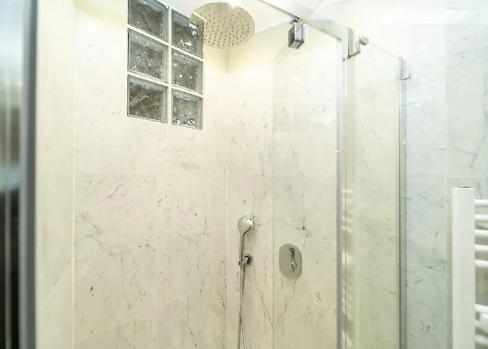 Lägenhet Cozy With Ac & Wifi